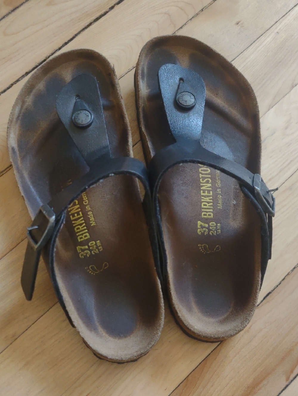 Birkenstock Black Kids Toe-Post Sandals with Buckle - Picture 3 of 11
